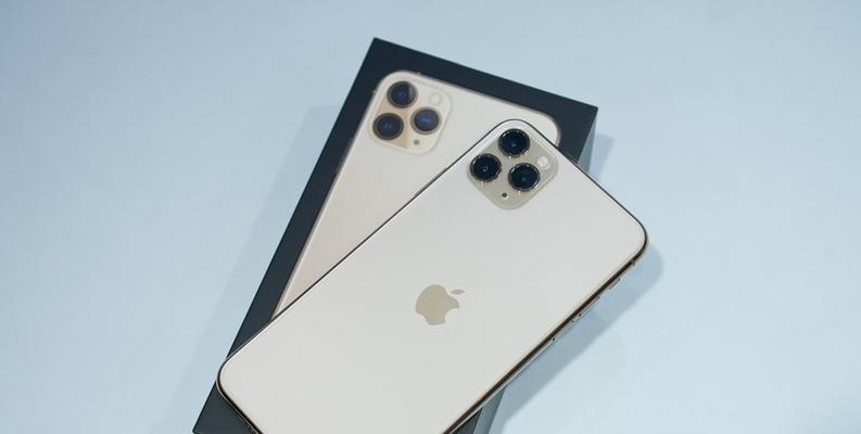 iPhone12Pro和iPhone12ProMax的区别（一起探索两款新iPhone的功能和规格）