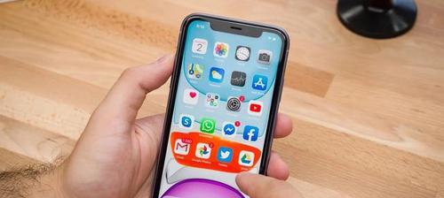 探索如何将iPhone热点改名为主题（一步步教你如何个性化自己的热点名称）