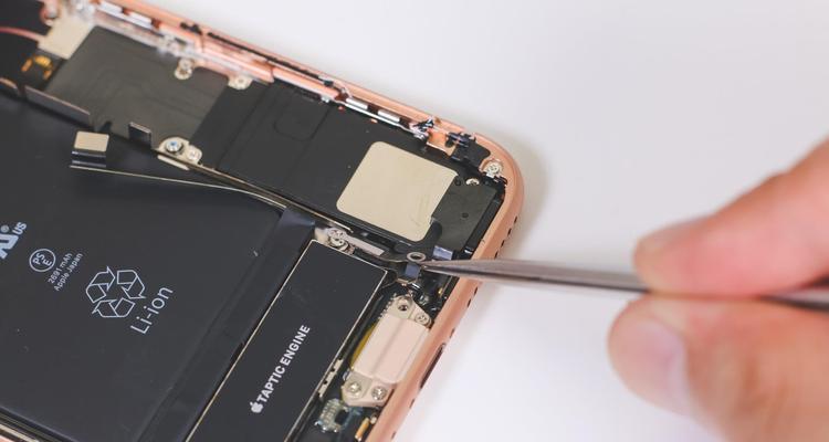 用iPhone测量长度，轻松实现精确测量（让iPhone成为你的便捷测量工具，解决日常测量需求）