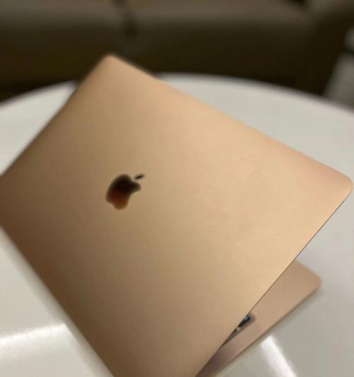 苹果MacBookAir清灰换硅脂全攻略（轻松解决MacBookAir发热问题）